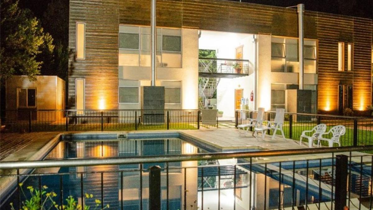 Foto de Edificio en Venta 8 Deptos + Renta 10% - Chascomús, imagen 4
