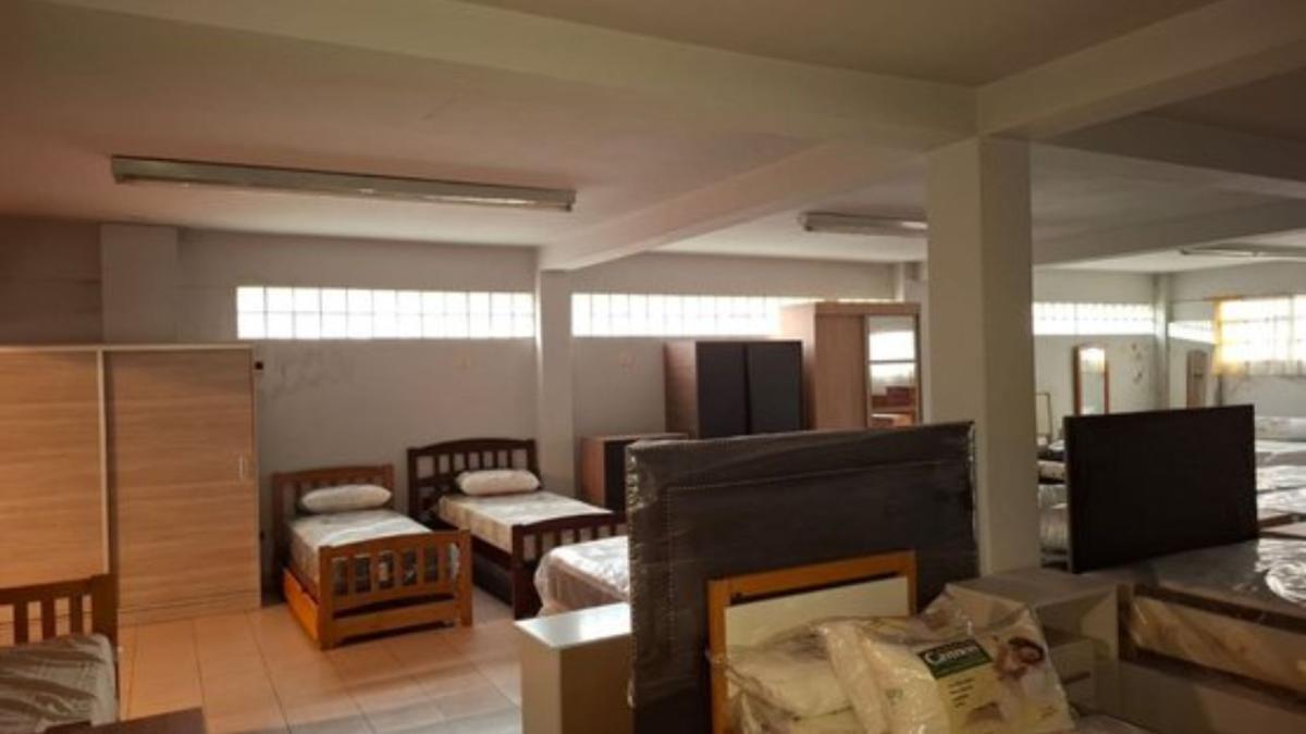 Foto de Venta Local c/Depósito y Depto - 850m² cub. - Lanús, imagen 1