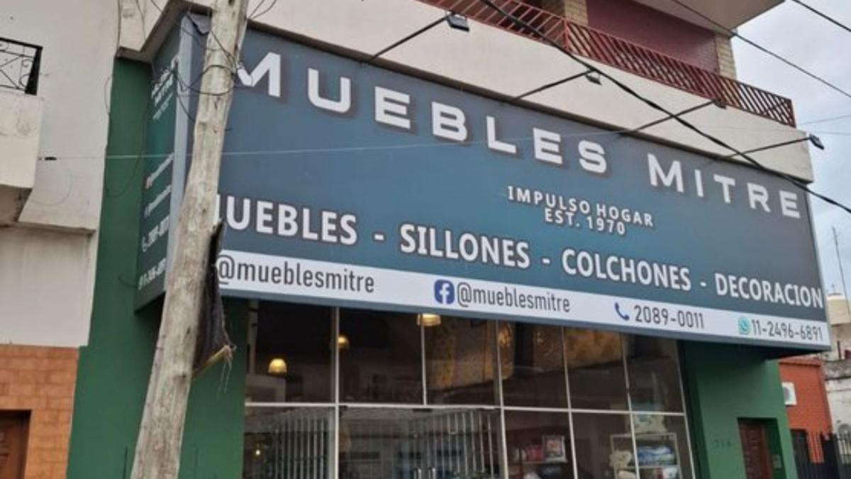 Foto de Venta Local c/Depósito y Depto - 850m² cub. - Lanús, imagen 5