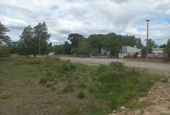 Foto de Lote de 10.000 m2, Sobre asfalto. Con escritura. A 2.000 mts de Ruta 2, imagen 1