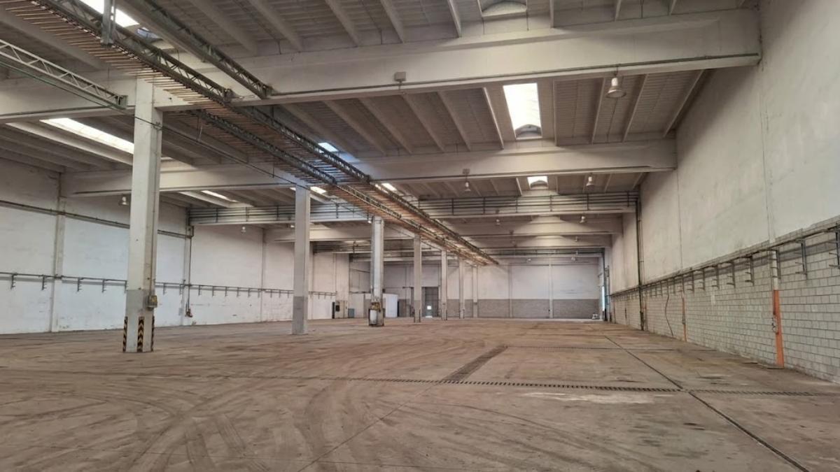 Foto de Alquiler Nave 10000 mts frente Au. Cámpora - Lanús Oeste, imagen 1