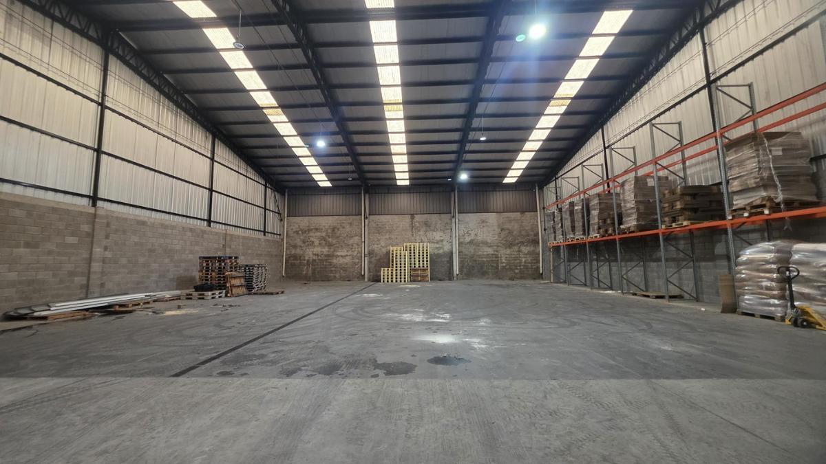 Foto de Depósito en Alquiler de 1250 m² en Canning Industrial, imagen 3