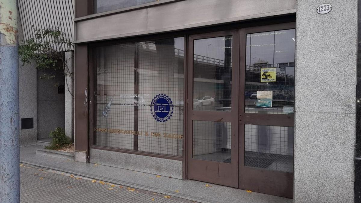 Foto de Local en Venta 380 m² c/Vidriera - Solís, CABA, imagen 5