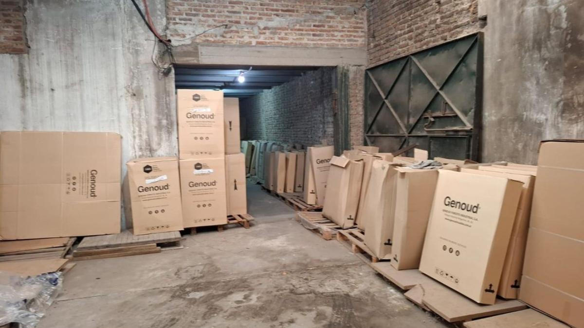 Foto de Galpón en Venta Doble Frente con Oficinas en Lanús Este, imagen 4