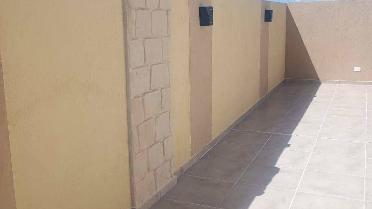 Foto de PH 2 Ambientes 80 m2 con garaje, patio y gran terraza propia en, imagen 2