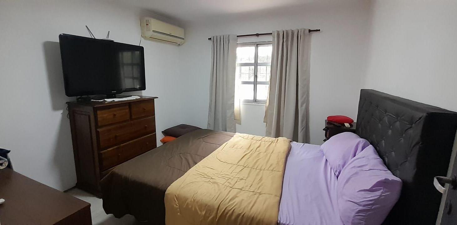 Foto de VENTA. CASA 4 AMBIENTES CON PARQUE Y PILETA. CHASCOMÚS., imagen 4