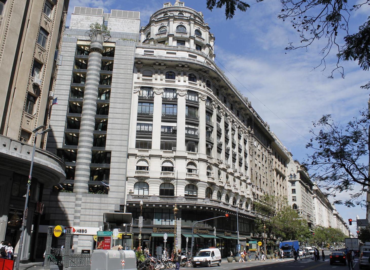 Foto de Excelente Oficina con 2 despachos, Diagonal Norte en Microcentro, imagen 2