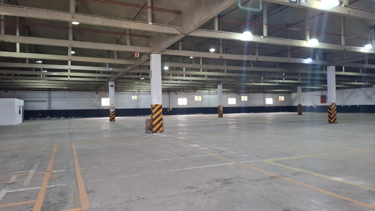 Foto de Alquiler Nave Logística 3150 m² en Parque Industrial Hurlingham, imagen 2