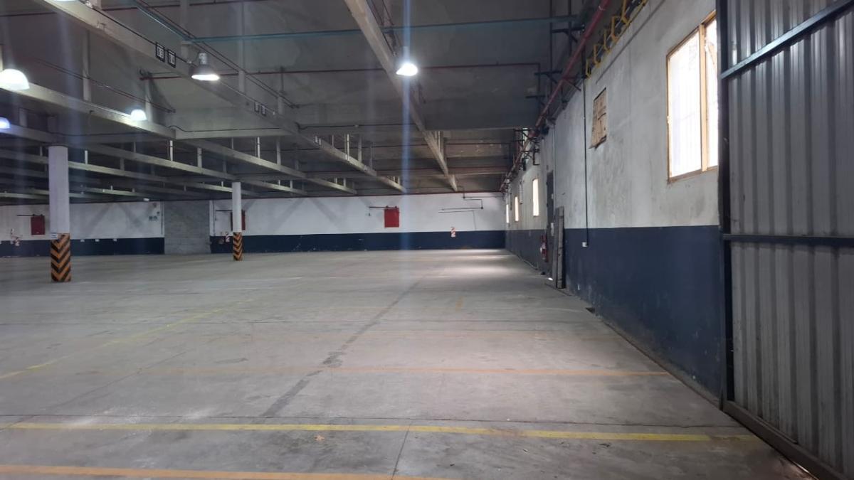 Foto de Alquiler Nave Logística 3150 m² en Parque Industrial Hurlingham, imagen 3