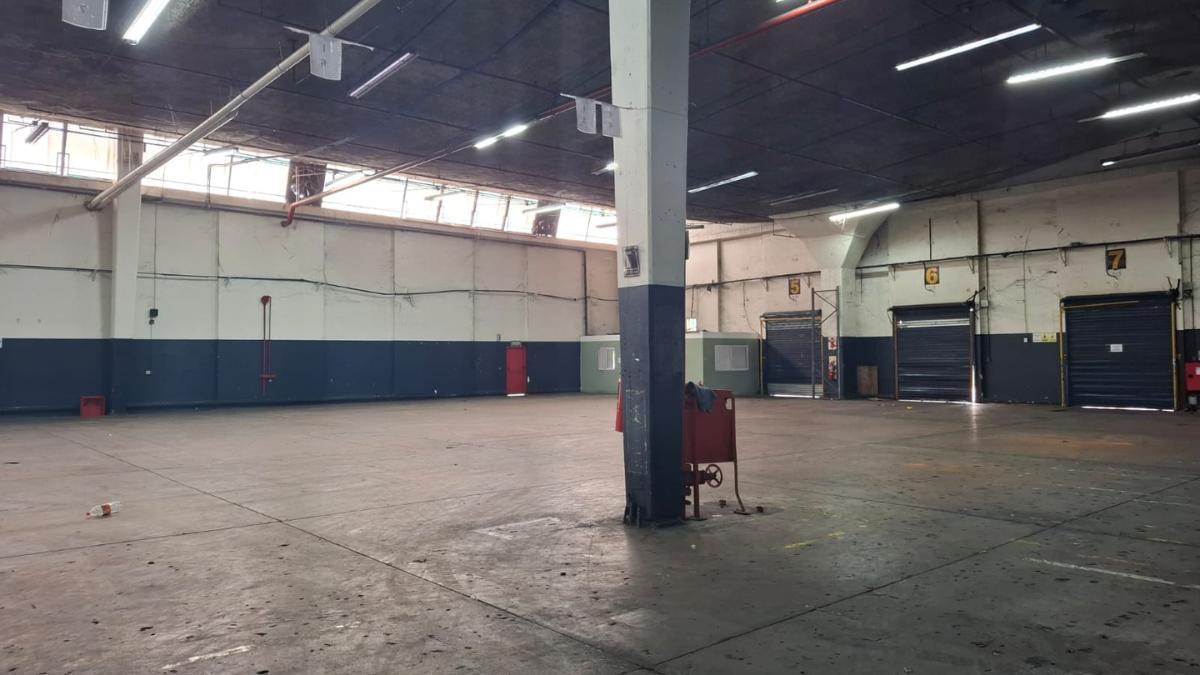 Foto de Alquiler Nave Logística 10675 m² en Parque Industrial Hurlingham, imagen 4