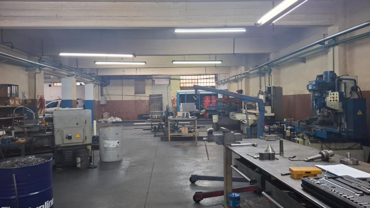 Foto de Venta Depósito de 1300 mts cub. en Valentín Alsina, imagen 4