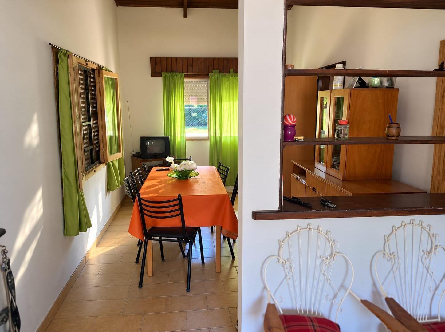 Foto de VENTA CASA DE 3 AMBIENTES. CHASCOMÚS. PROVINCIA DE BUENOS AIRES, imagen 2