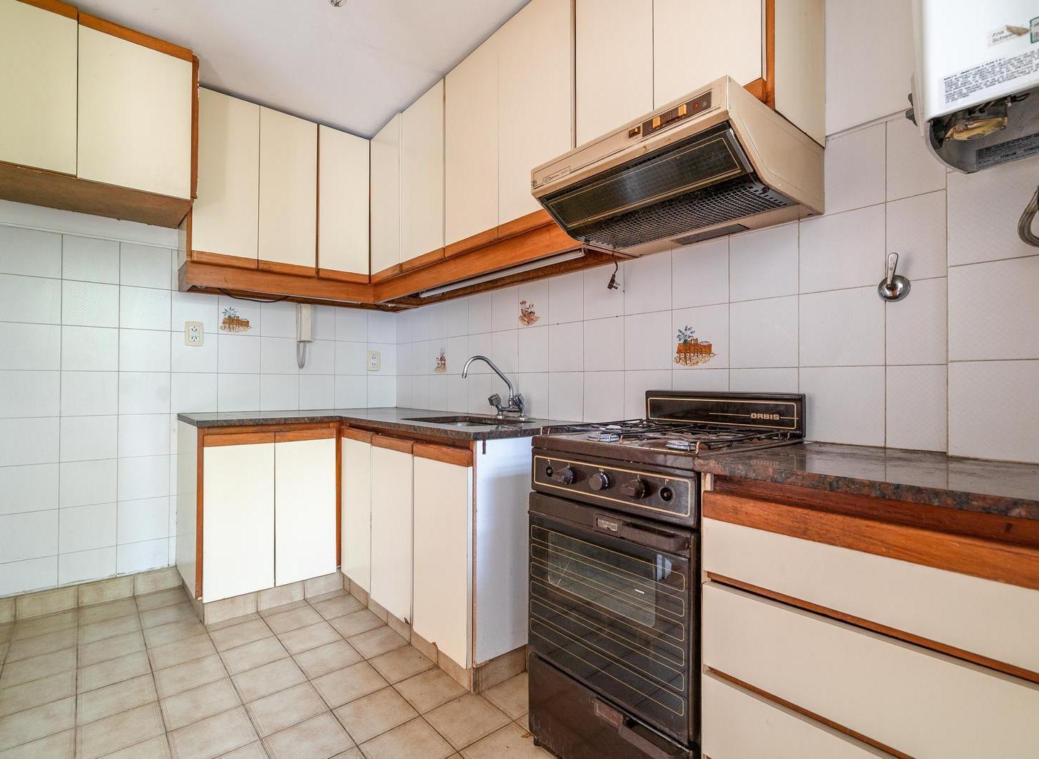 Foto de Departamento muy luminoso ,excelente ubicación, ideal para inversión, imagen 3