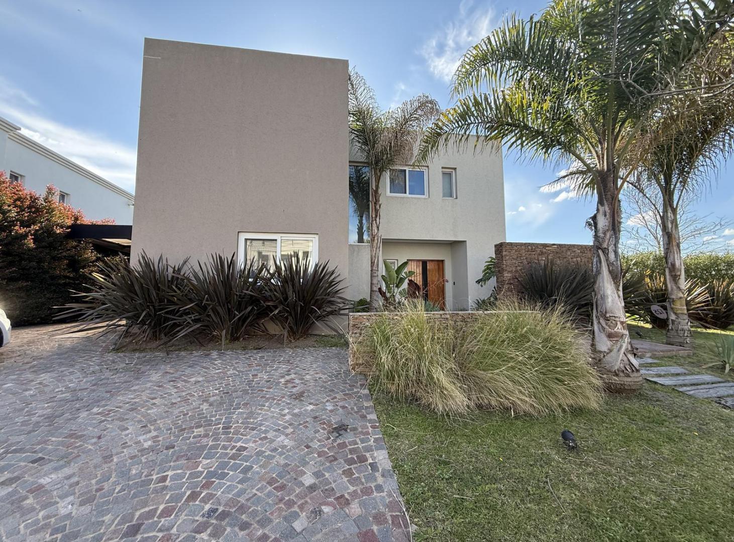 Foto de Venta Casa 5 Ambientes en Ceibos Puertos, imagen 3