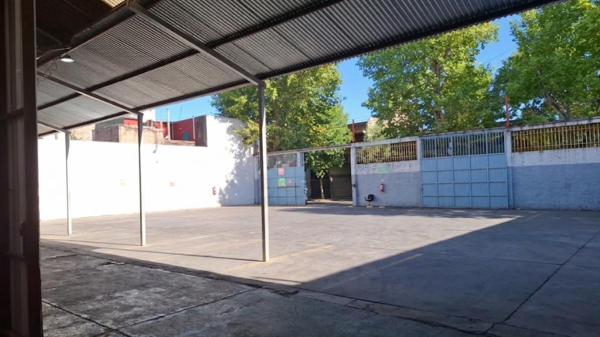 Foto de Galpón en Venta 5.000 m² Salida 3 Calles, Barracas, imagen 3