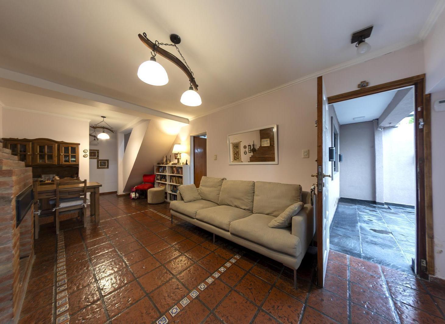 Foto de Venta pH tipo casa 5 ambientes con garaje -Apto Crédito- Remedios de, imagen 5