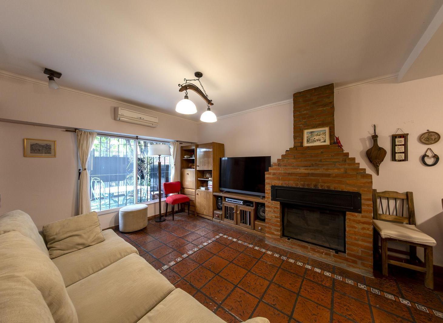 Foto de Venta pH tipo casa 5 ambientes con garaje -Apto Crédito- Remedios de, imagen 3