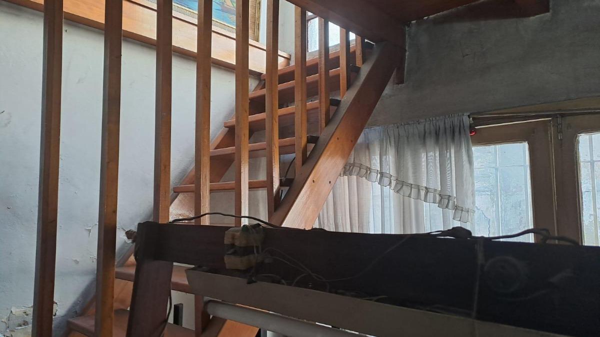 Foto de Casa 4 ambientes con local y galpón en venta, Lanús Este, imagen 2