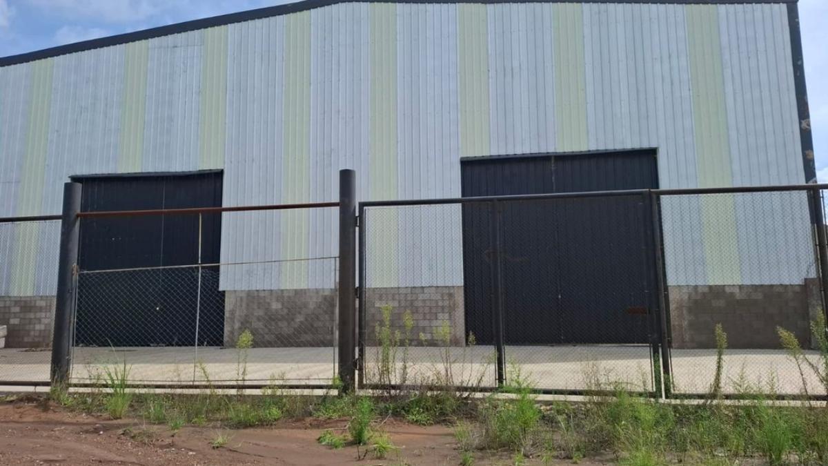 Foto de Venta 2 Galpones en predio de 10.000 mts - en Pilar, imagen 1