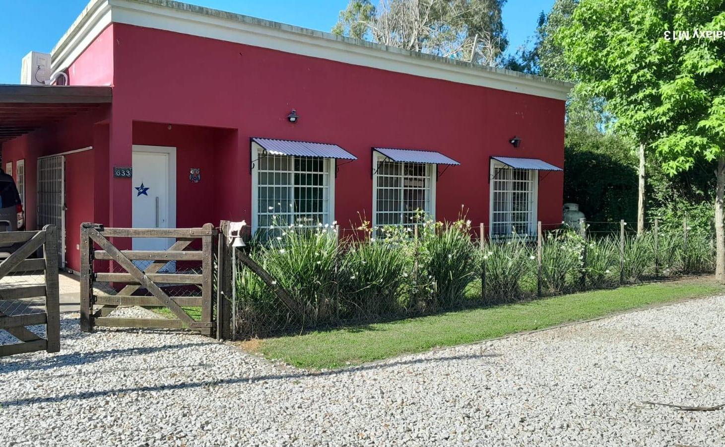 Foto de VENTA. CASA 4 AMBIENTES CON PARQUE A METROS DE LA LAGUNA. CHASCOMÚS, imagen 3