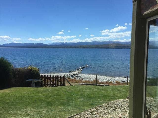 Venta Casa con Costa de Lago, 3 Dorm. - 2 Baños. San Carlos de Bariloche 1
