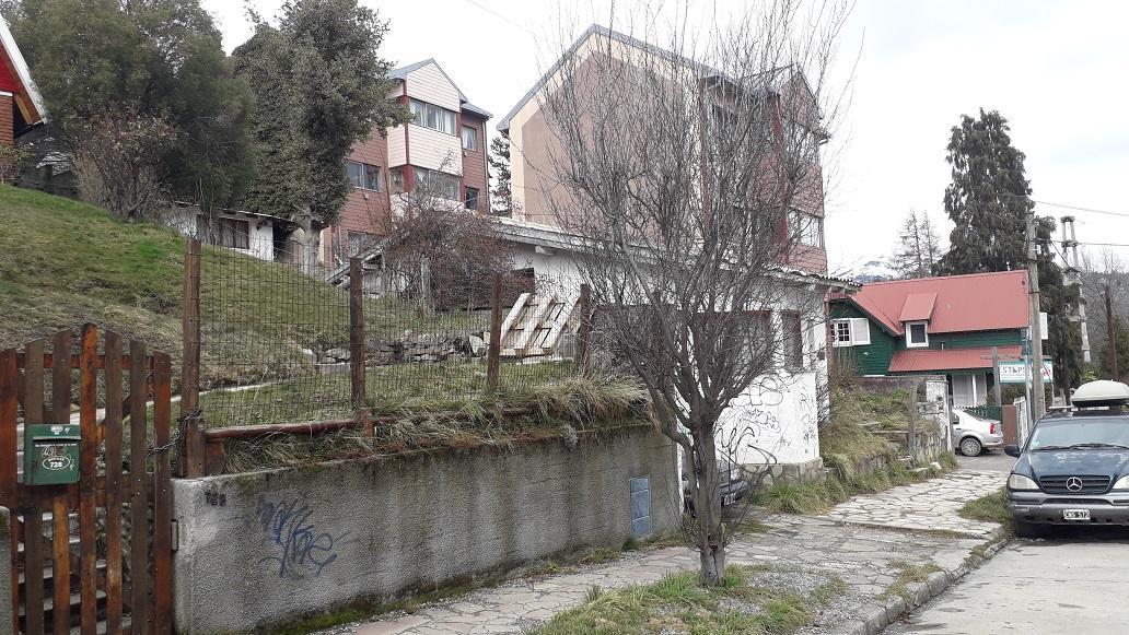 Venta Lote con Mejoras, Apto Edificio. Radio Céntrico - San Carlos de Bariloche 3