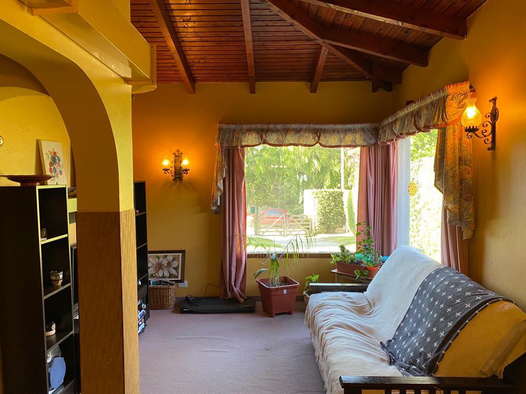 Venta Casa 4 Dorm. B°. Melipal San Carlos de Bariloche 2