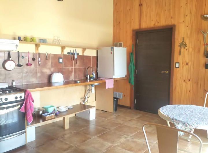 Venta De Confortable Casa + Departamento En Barrio Muy Tranquilo  5