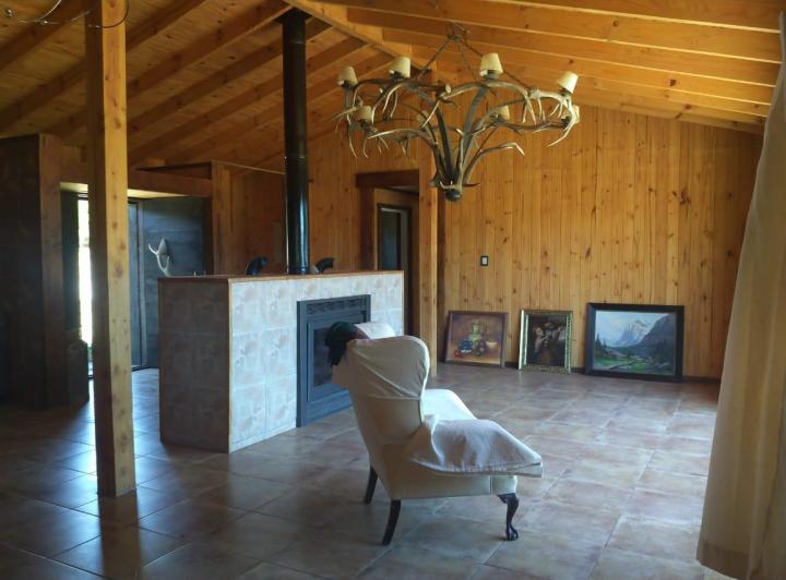 Venta De Confortable Casa + Departamento En Barrio Muy Tranquilo  4