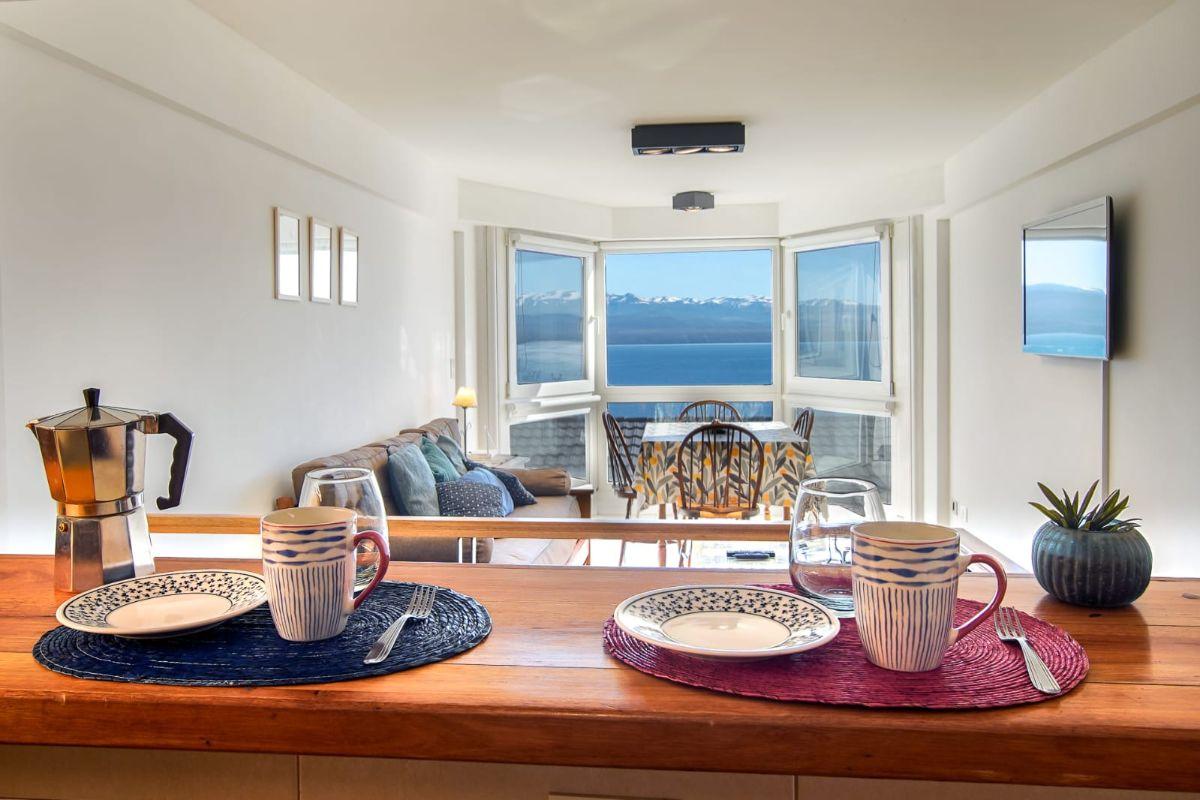 ALQUILER TEMPORARIO Departamento 2 AMBIENTES tipo Dúplex con Vista directa al Lago Nahuel Huapi