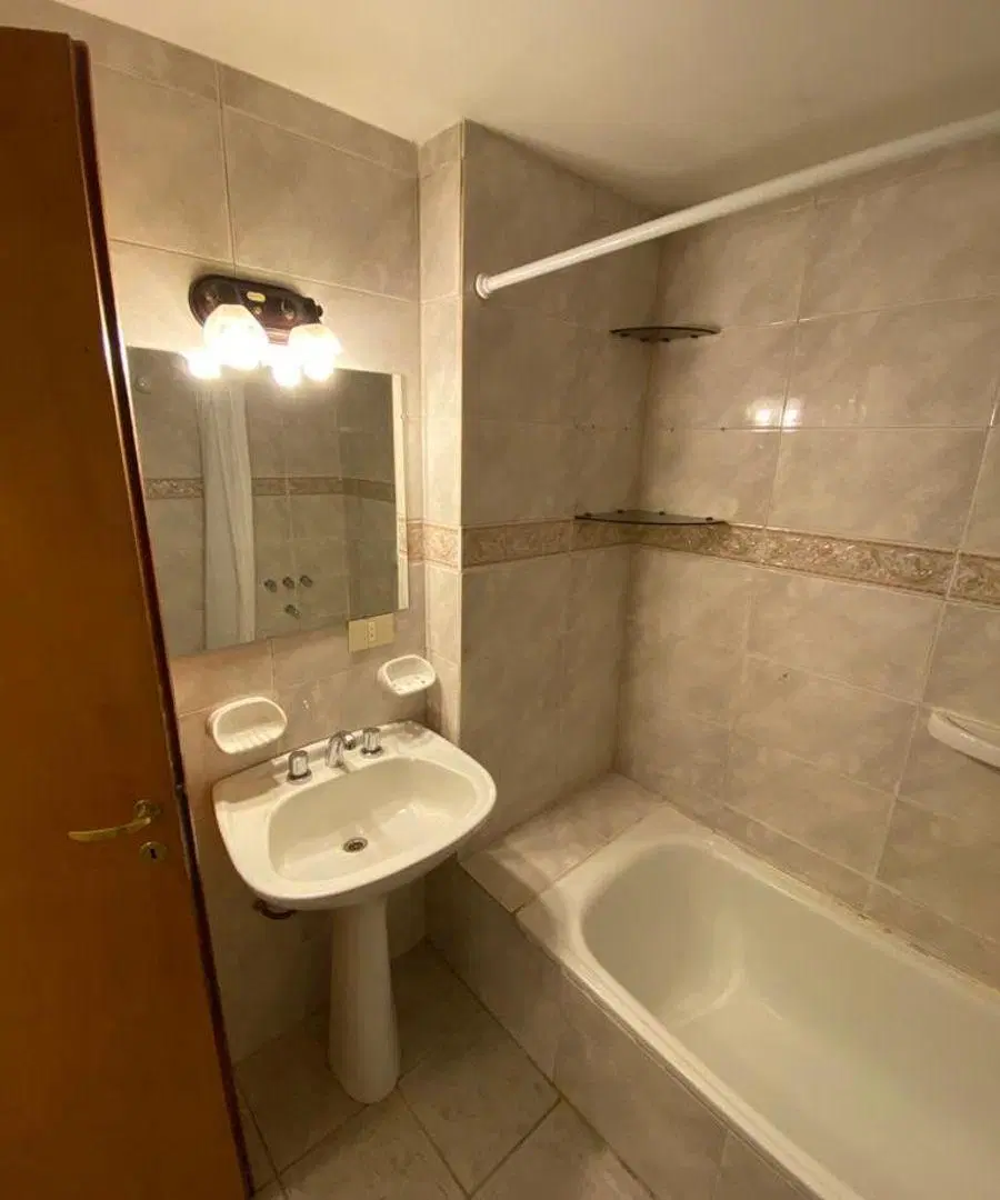 VENTA Departamento 2 dormitorios Barrio Belgrano. San Carlos de Bariloche. Río Negro 4