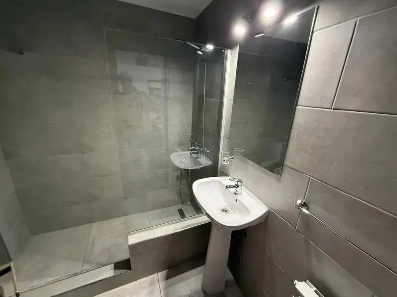 ALQUILER PERMANENTE. Departamento amoblado céntrico 1 dormitorio. San Carlos de Bariloche 3