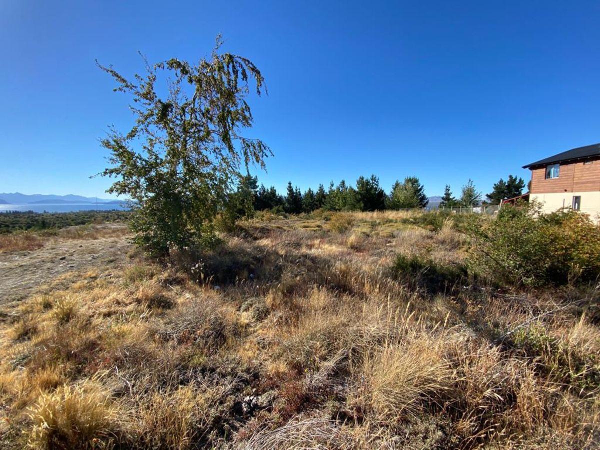 Foto de VENTA Lote con vista total al Lago Nahuel Huapi. Las Victorias. San, imagen 2