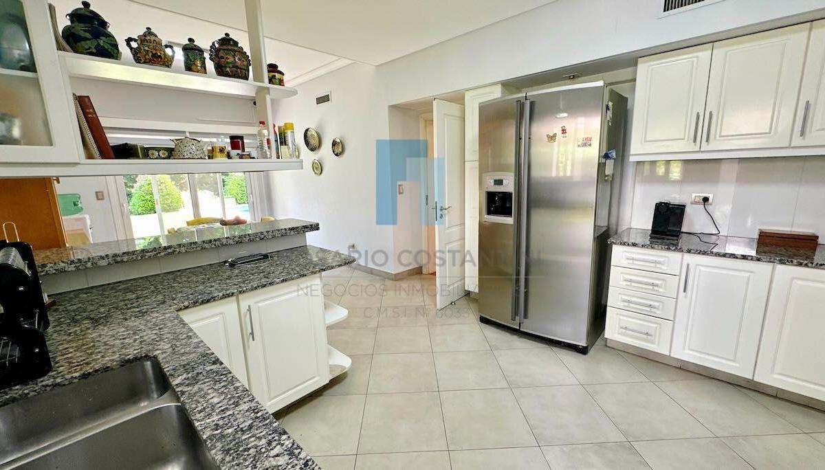 Foto de Casa 10 ambientes 3 dormitorio. | Casa en Venta en Caletas, Nordelta, imagen 2
