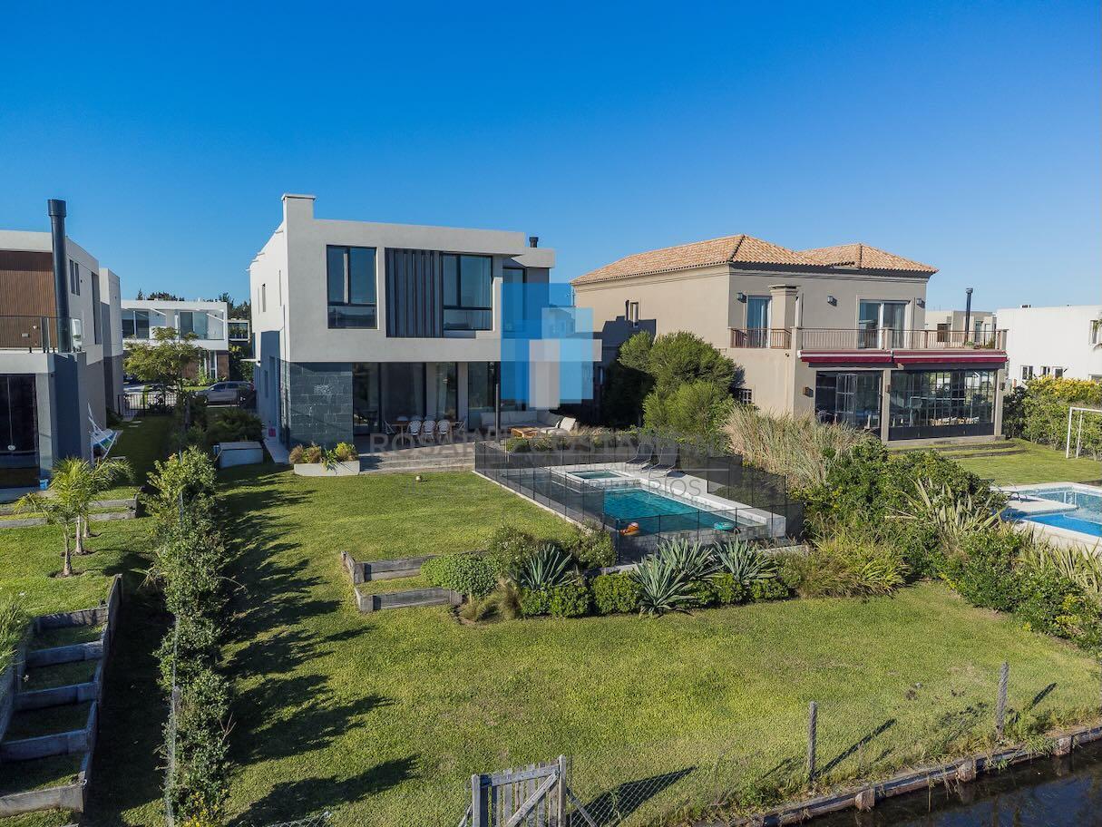 Casa en venta en Castaños, Nordelta