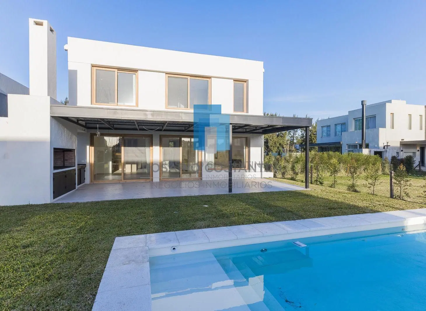 Casa 7 ambientes 4 dormitorios. | Casa en venta en Carpinchos, Nordelta 2