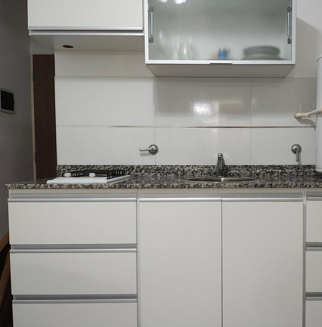 Foto de Departamento en Rosario-ALQUILER-MONOAMBIENTE-PELLEGRINI 300-, imagen 3