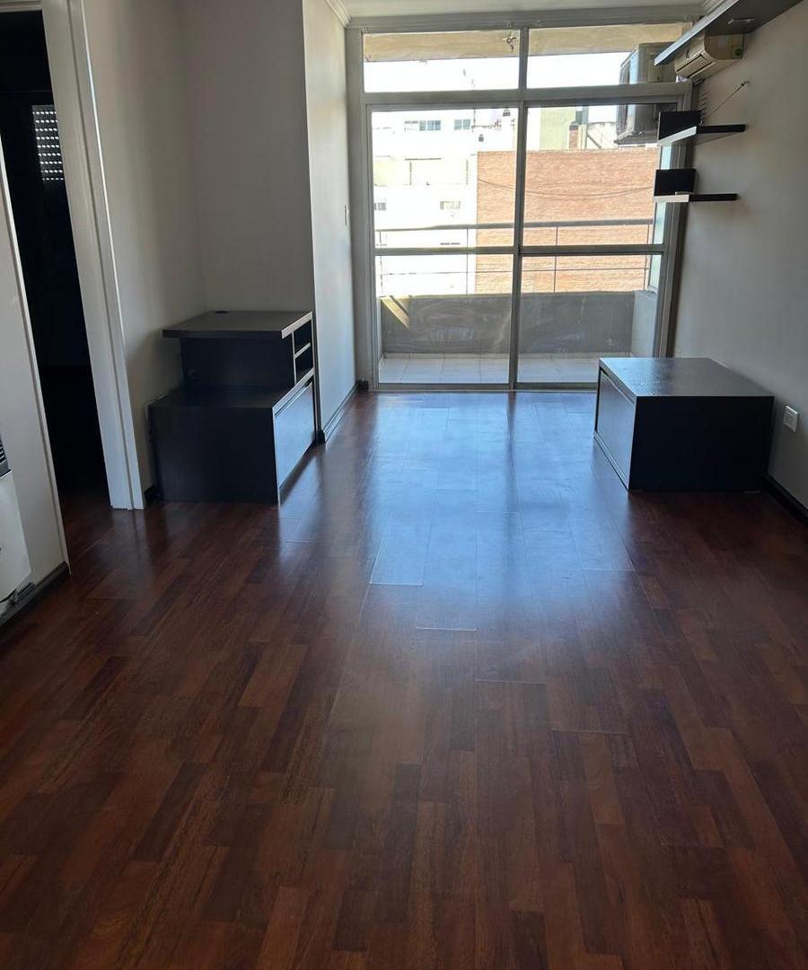 Foto de Departamento en Rosario- alquiler- un dormitorio- España 1400 07-, imagen 1