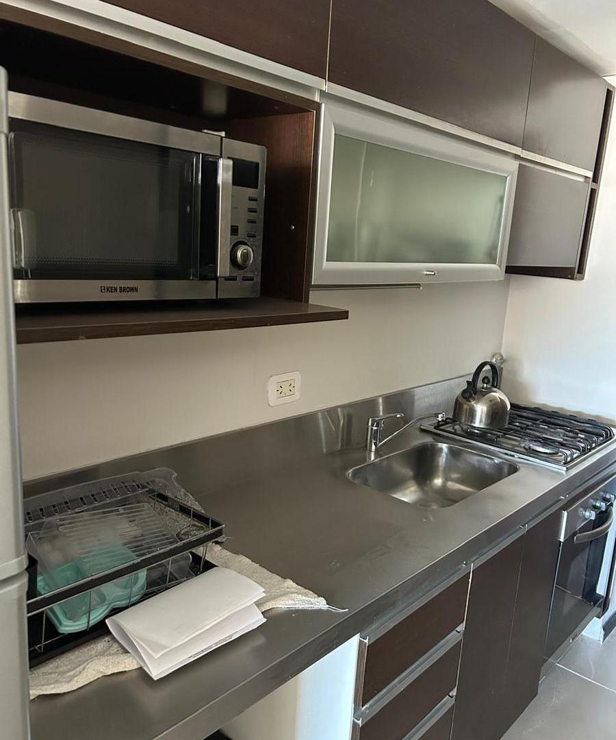 Foto de Departamento en Rosario-Pellegrini 300- Alquiler- Ambiente unico-, imagen 2