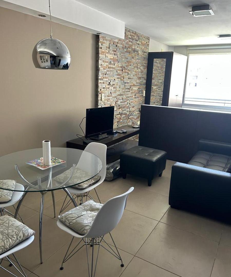 Foto de Departamento en Rosario-Pellegrini 300- Alquiler- Ambiente unico-, imagen 4