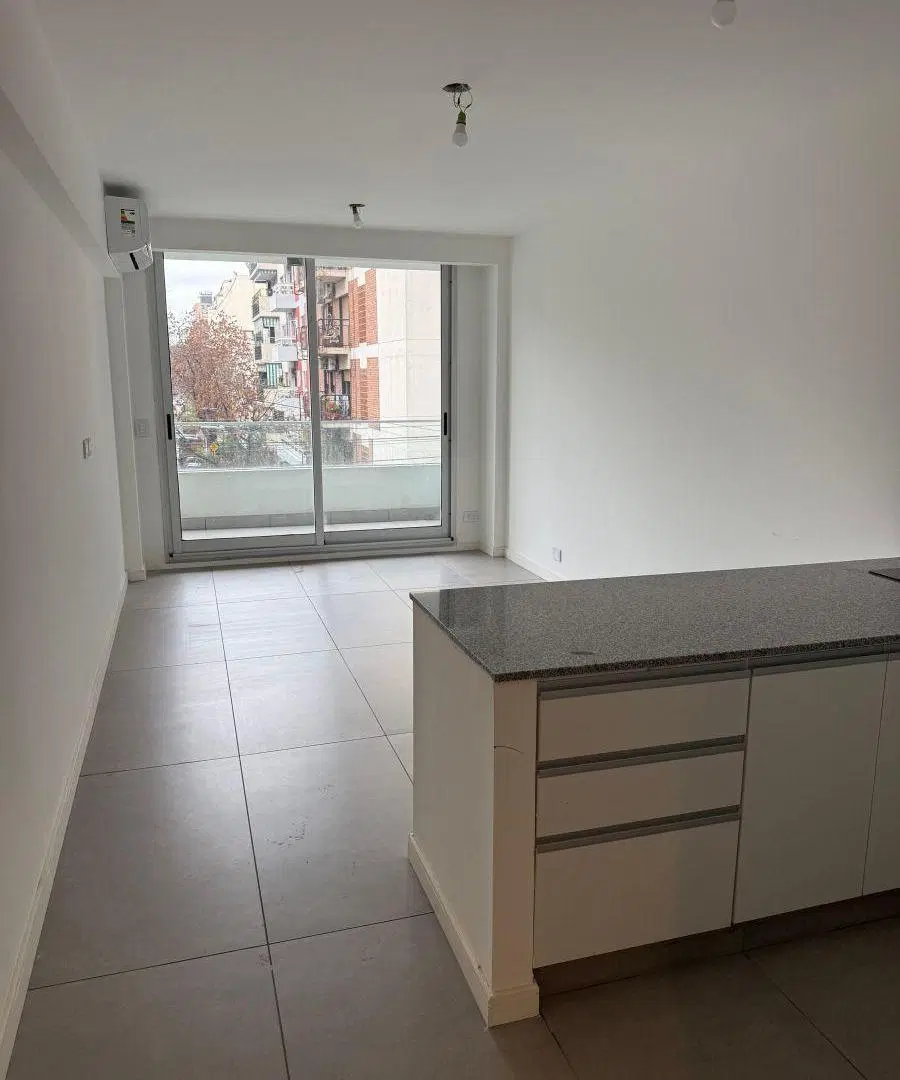 Departamento de 35 m2 construidos en alquiler en Villa Urquiza 2
