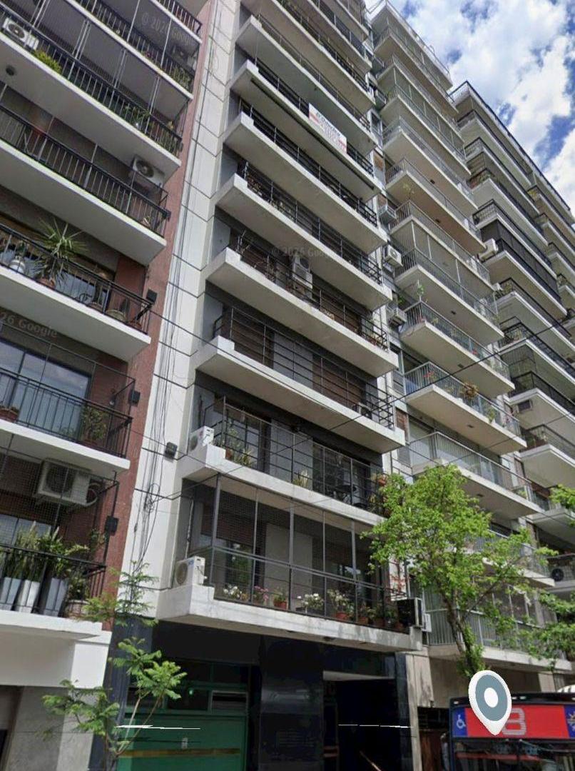 Departamento a refaccionar en venta con dependencia 4amb de 110m2 Caballito