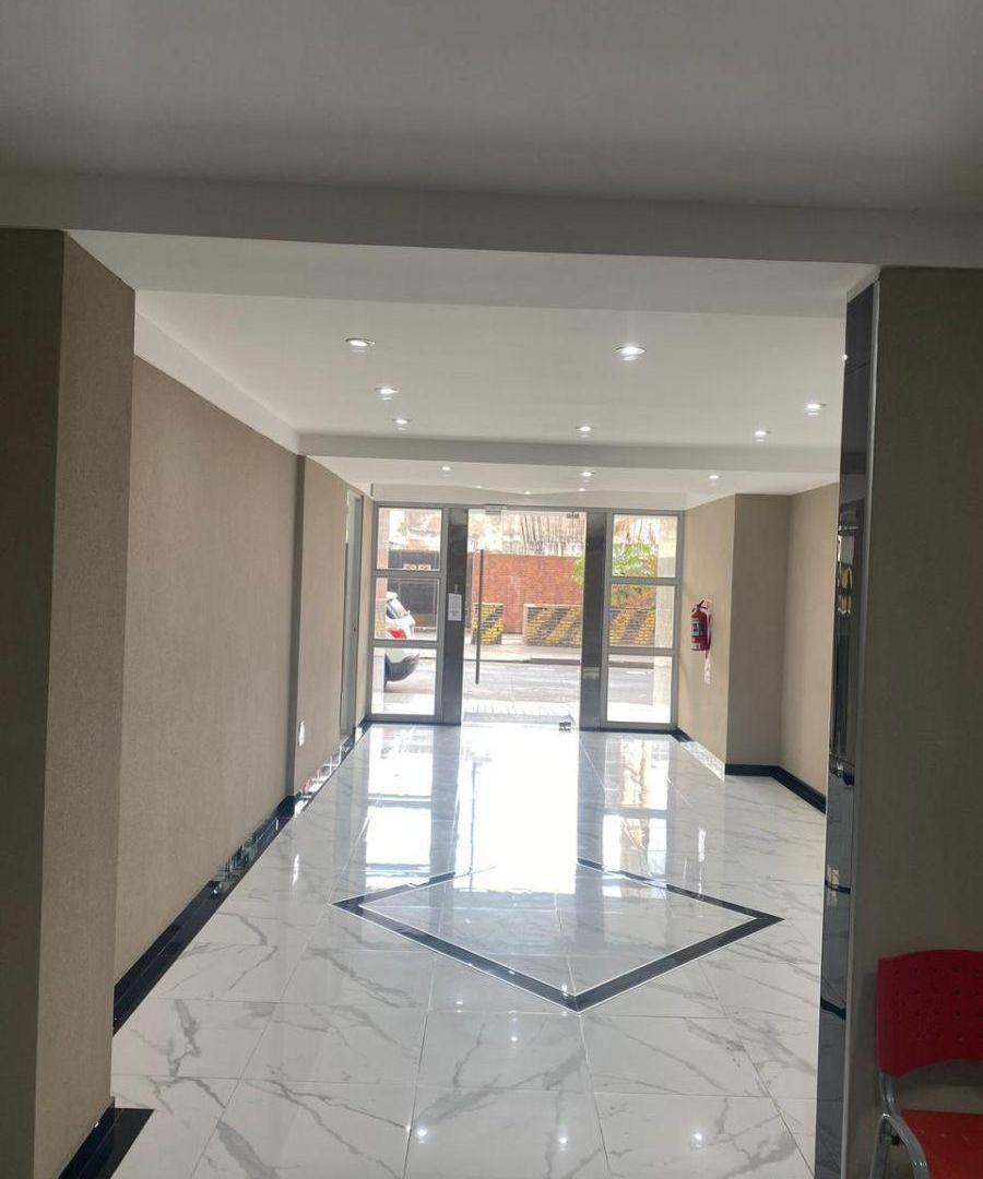 Foto de Monserrat Monoambiente c/patio. 42m totales. Edificio con S.U.M, imagen 2