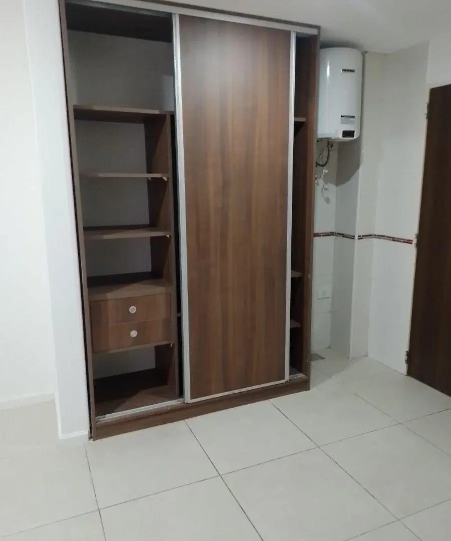 Monserrat
Monoambiente c/patio. 42m totales. Edificio con S.U.M, PISCINA, GYM y 2 Parrill 5