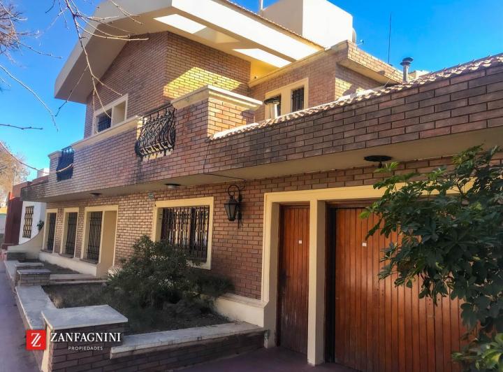 Casa con lote excepcional en zona urbana – Proyección para desarrollos inmobiliarios 1