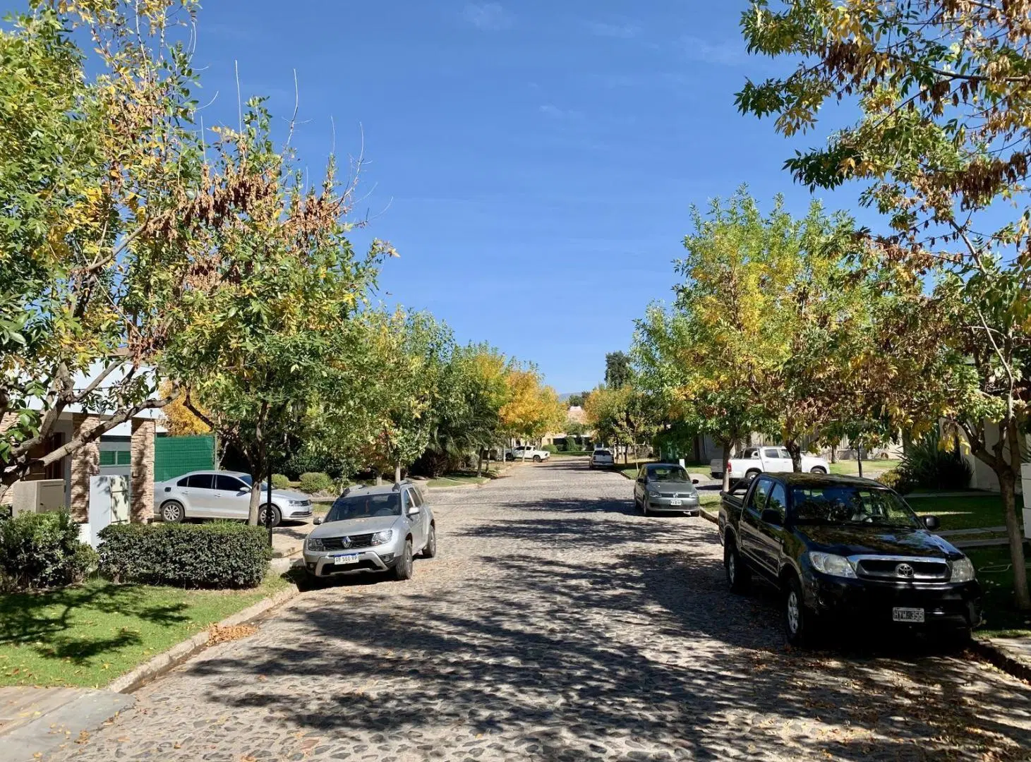 Lote en Barrio El Pilar · 456 m² · Escritura Inmediata · Villa Nueva, Guaymallén 1