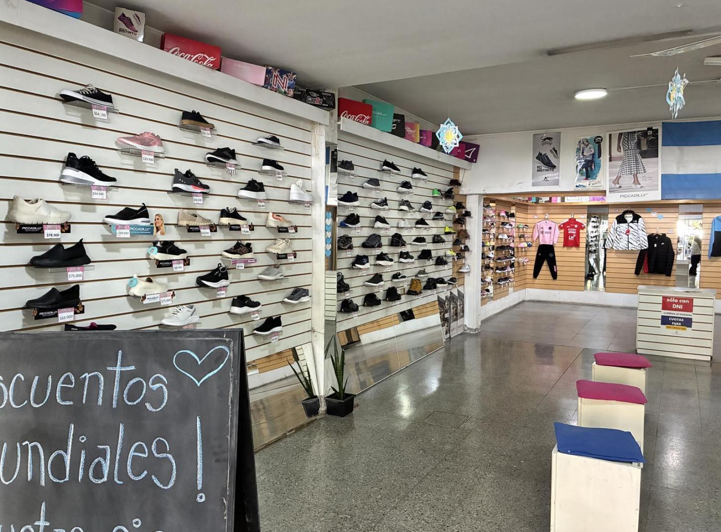Foto de Local comercial en alquiler | Belgrano 563, Las Heras | 200 m2 | Frente, imagen 3
