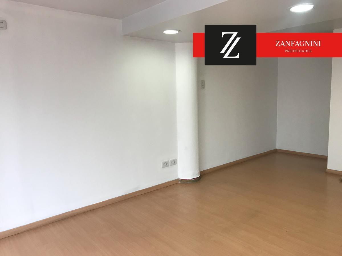 Foto de EXCELENTE SALON/LOCAL Comercial en San Martin, Mendoza, imagen 4