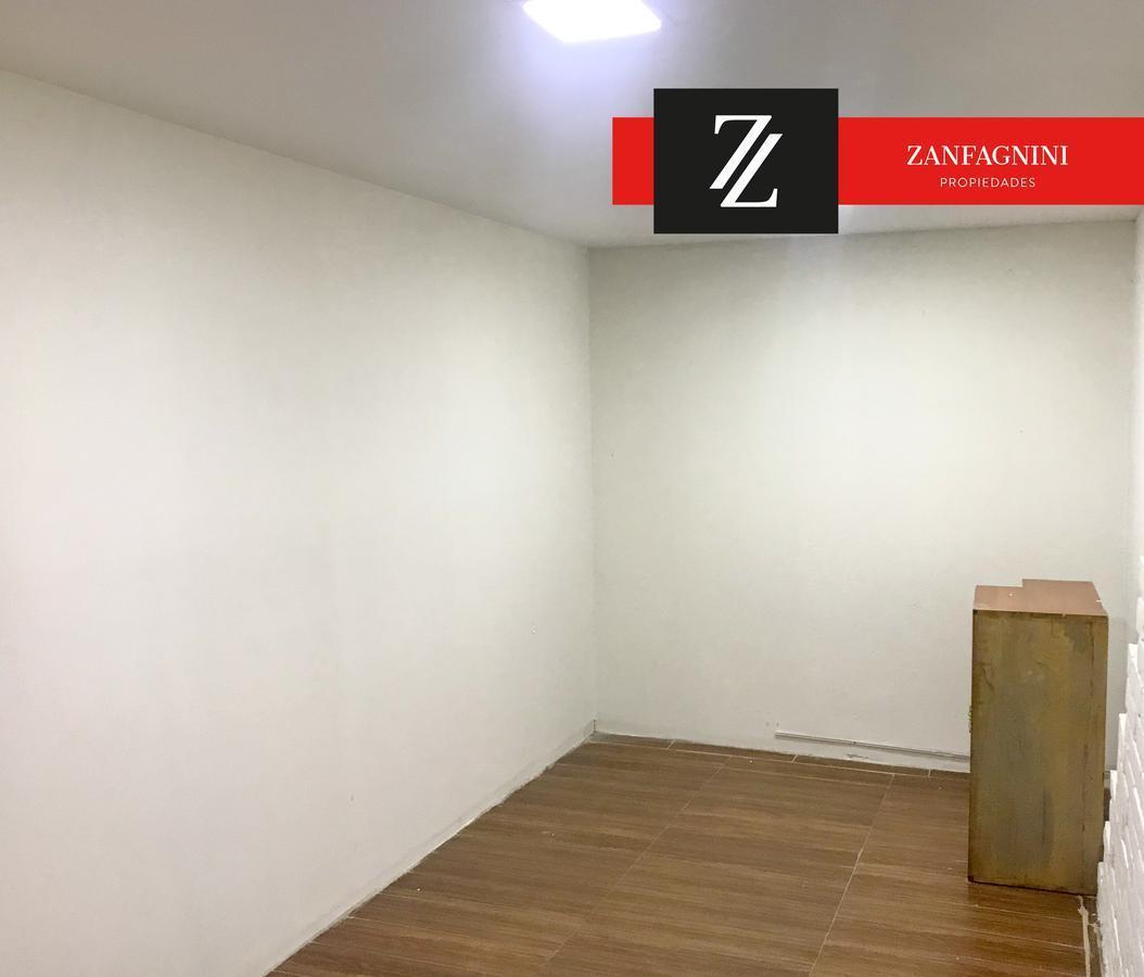 Foto de EXCELENTE SALON/LOCAL Comercial en San Martin, Mendoza, imagen 1