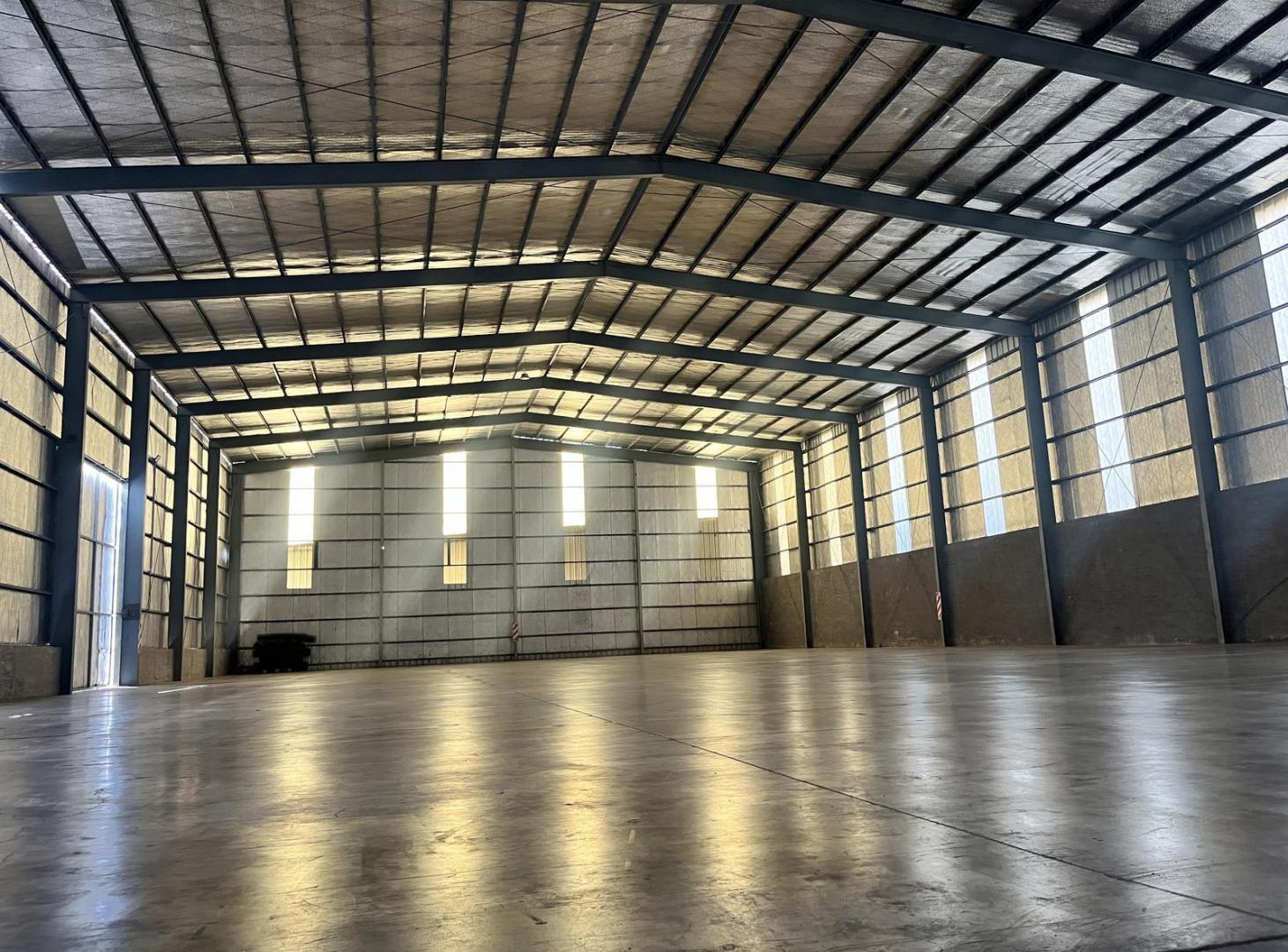 Foto de Nave Industrial 800 m2 en Rodriguez Peña ALQUILER, imagen 2